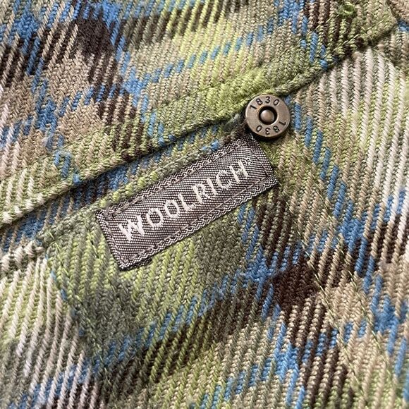 Woolrich Wool Blend Green Brown Snap Closure Plaid Flannel Women's Small - Picture 9 of 11